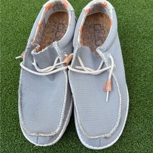 Hey Dude Men's Light Gray Loafers